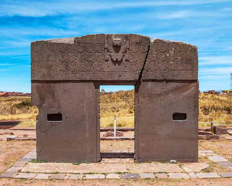 Tiwanaku: Câu đố khổng lồ về những tàn tích cổ xưa ở Bolivia đã khiến các nhà khoa học bối rối từ lâu