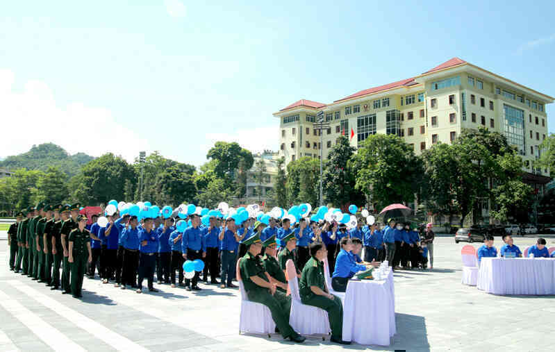 Tỉnh đoàn Hà Giang hưởng ứng Ngày Chuyển đối số năm 2024