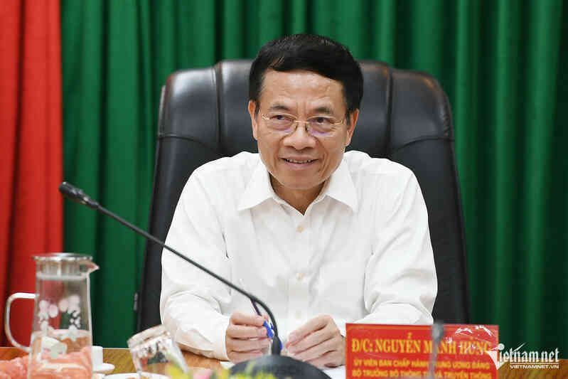 W-Nguyễn Mạnh Hùng.jpg